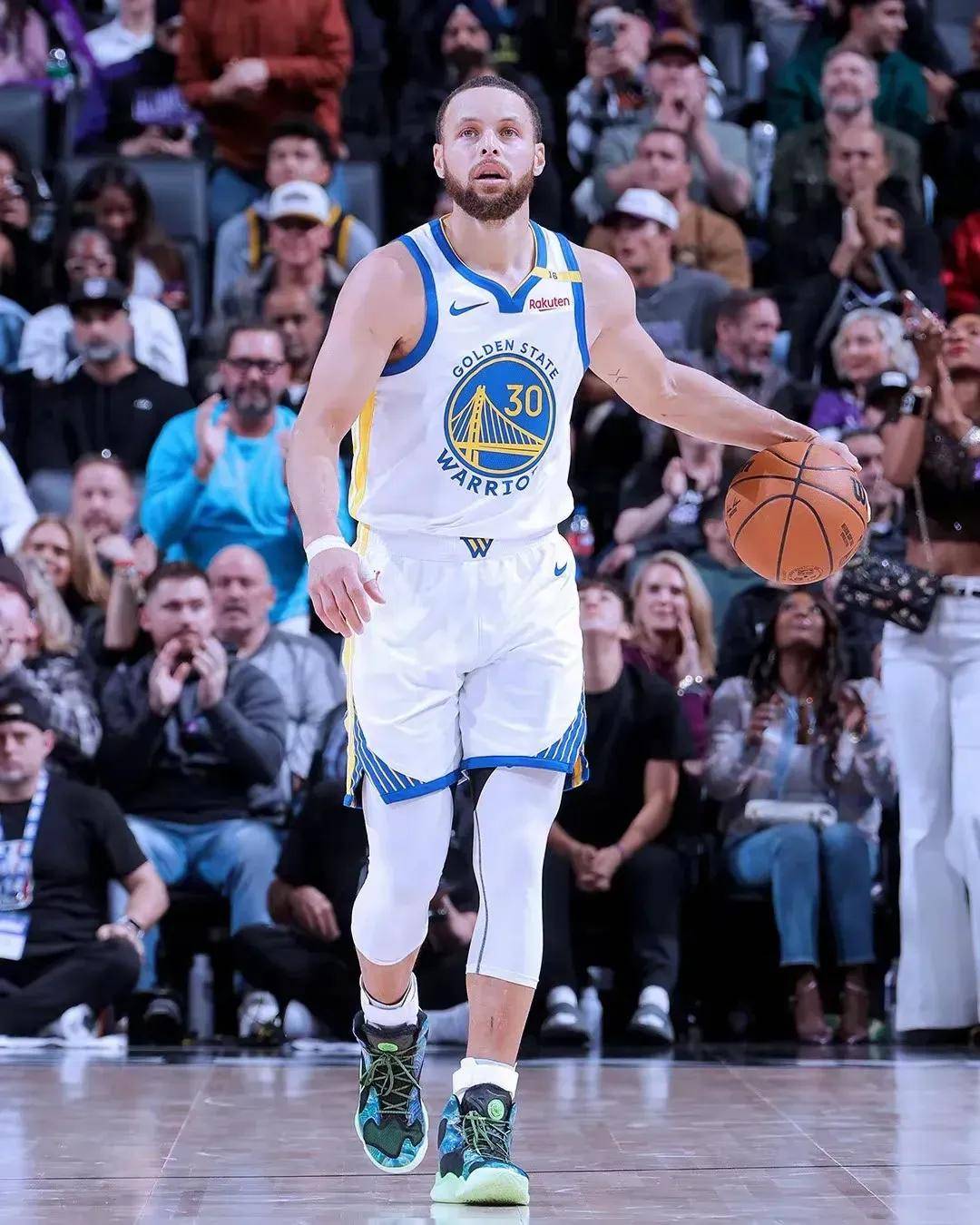 关于开云体育:勇士王朝解体:库里时代何去何从?的信息 关于开云体育:勇士王朝解体:库里时代何去何从?的信息