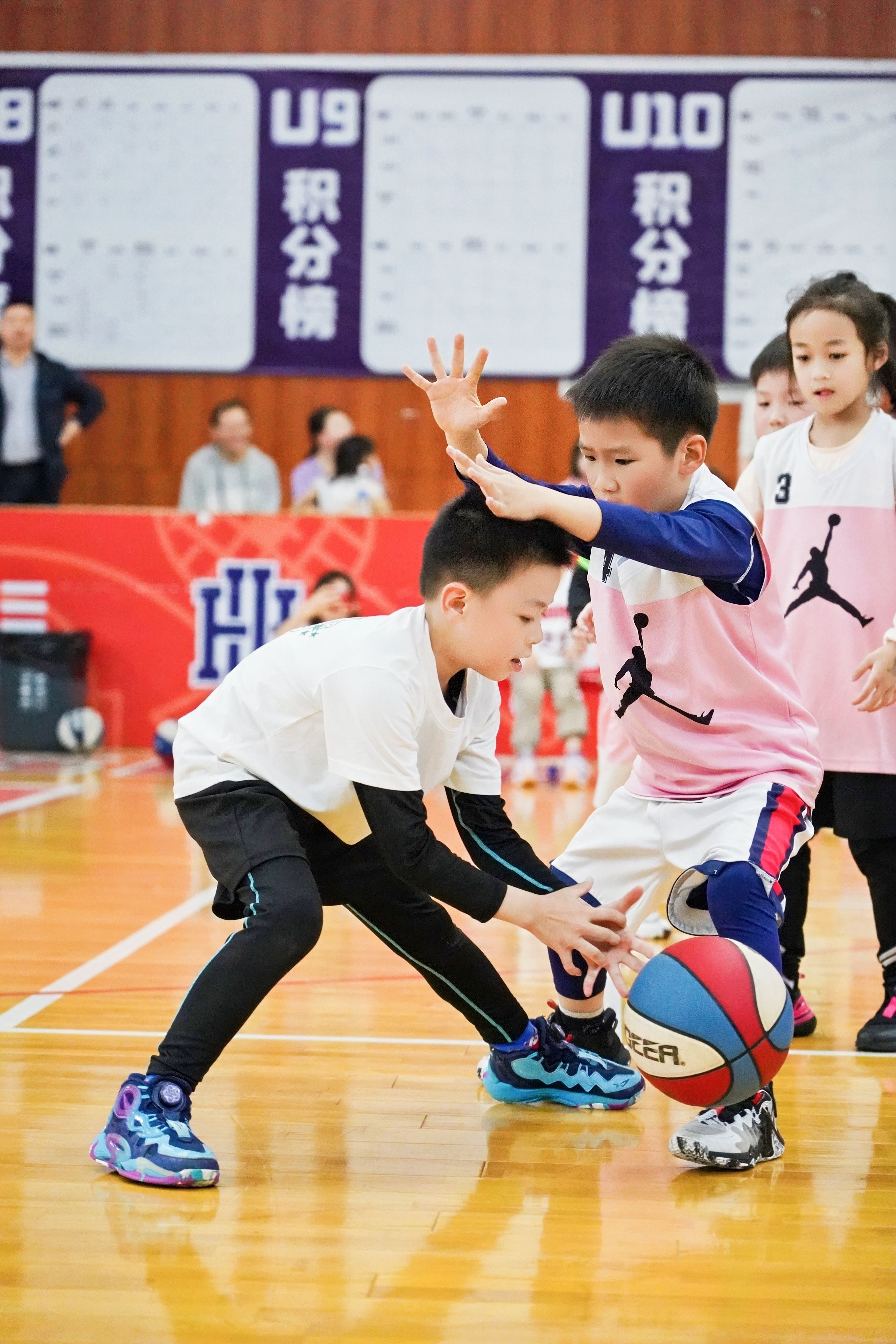 包含开云体育:WCBA:球员的奋斗故事,激励更多人追逐篮球梦想,实现人生价值的词条 包含开云体育:WCBA:球员的奋斗故事,激励更多人追逐篮球梦想,实现人生价值的词条